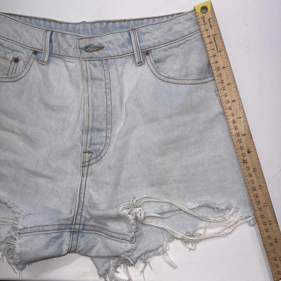 GRLFRND White Helena Shorts Size 26 Distressed Button Fly Super Short n’ Sweet - Picture 9 of 14